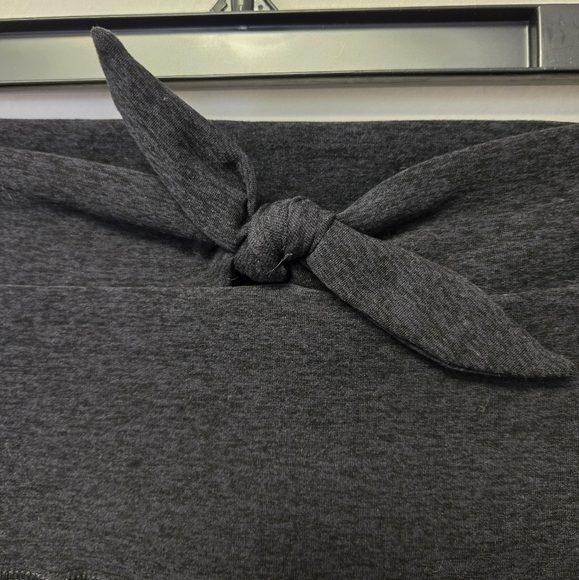 Beyond Yoga Spacedye Knot A Problem High Waisted 7/8 Yoga Leggings Black M - Picture 5 of 9